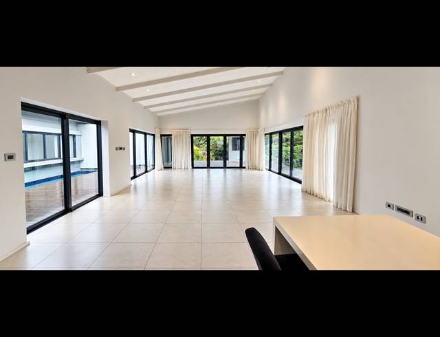 5 BEDROOM HOUSE FOR SALE IN SIMBITHI ECO ESTATE